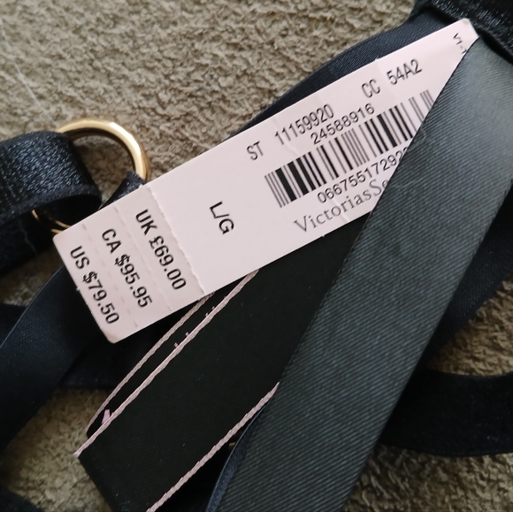 ❤️ NWT Victoria's Secret cage bra❤️ - Picture 9 of 9